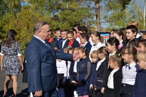 Депутат Государственной Думы, генерал - полковник В.М. Заварзин встретился с коллективом